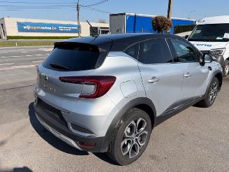 Damaged car Renault Captur  2022/4