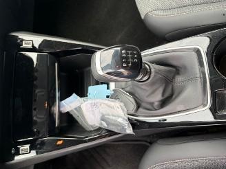 Peugeot 208  picture 10