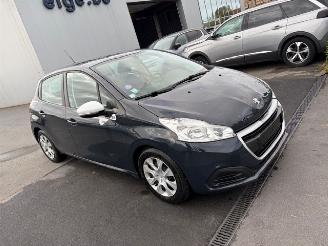 krockskadad bil auto Peugeot 208  2018/12