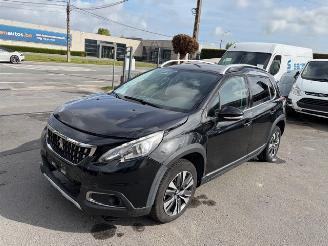 krockskadad bil auto Peugeot 2008 AUTOMAAT 2019/6