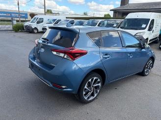 Schadeauto Toyota Auris HYBRID 2017/1