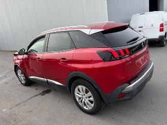 skadebil auto Peugeot 3008 AUTOMAAT 2021/1