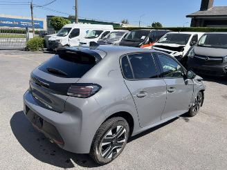 krockskadad bil auto Peugeot 208  2024/11