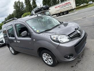 Auto incidentate Renault Kangoo LIMITED 2020/11