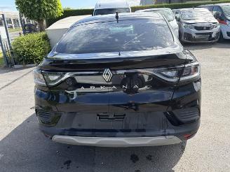 Renault Arkana ETECH picture 2