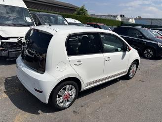 Schadeauto Volkswagen Up! BEATS STUDIO 2017/6