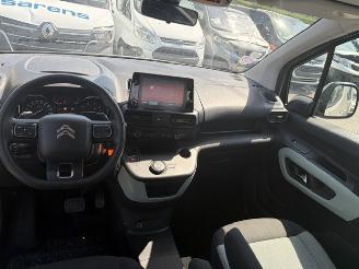 Citroën Berlingo 5 seats picture 5