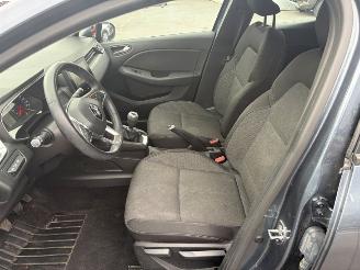 Renault Clio  picture 7