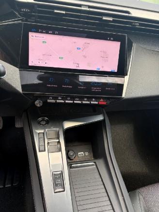 Peugeot 308 PLUGIN HYBRID AUTOMAAT picture 11