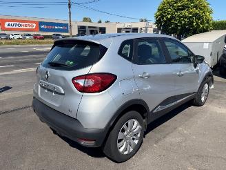 uszkodzony samochody osobowe Renault Captur  2016/4