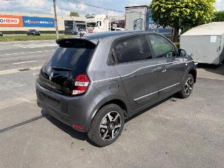 Damaged car Renault Twingo  2019/1