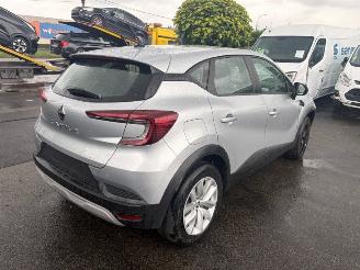 Renault Captur  picture 2