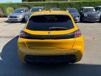Peugeot e-208  picture 2