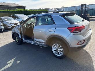 Volkswagen T-Roc  picture 3