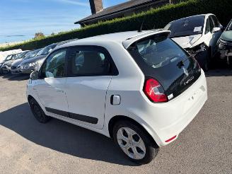 skadebil auto Renault Twingo  2021/8