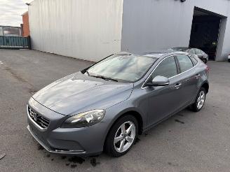 Volvo V-40  picture 2