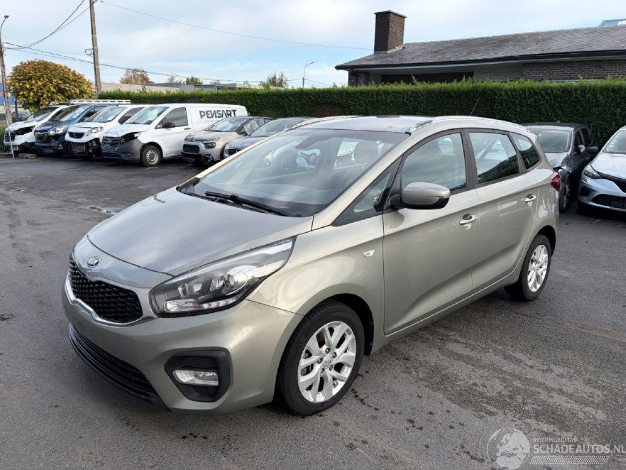 Kia Carens 7 seats