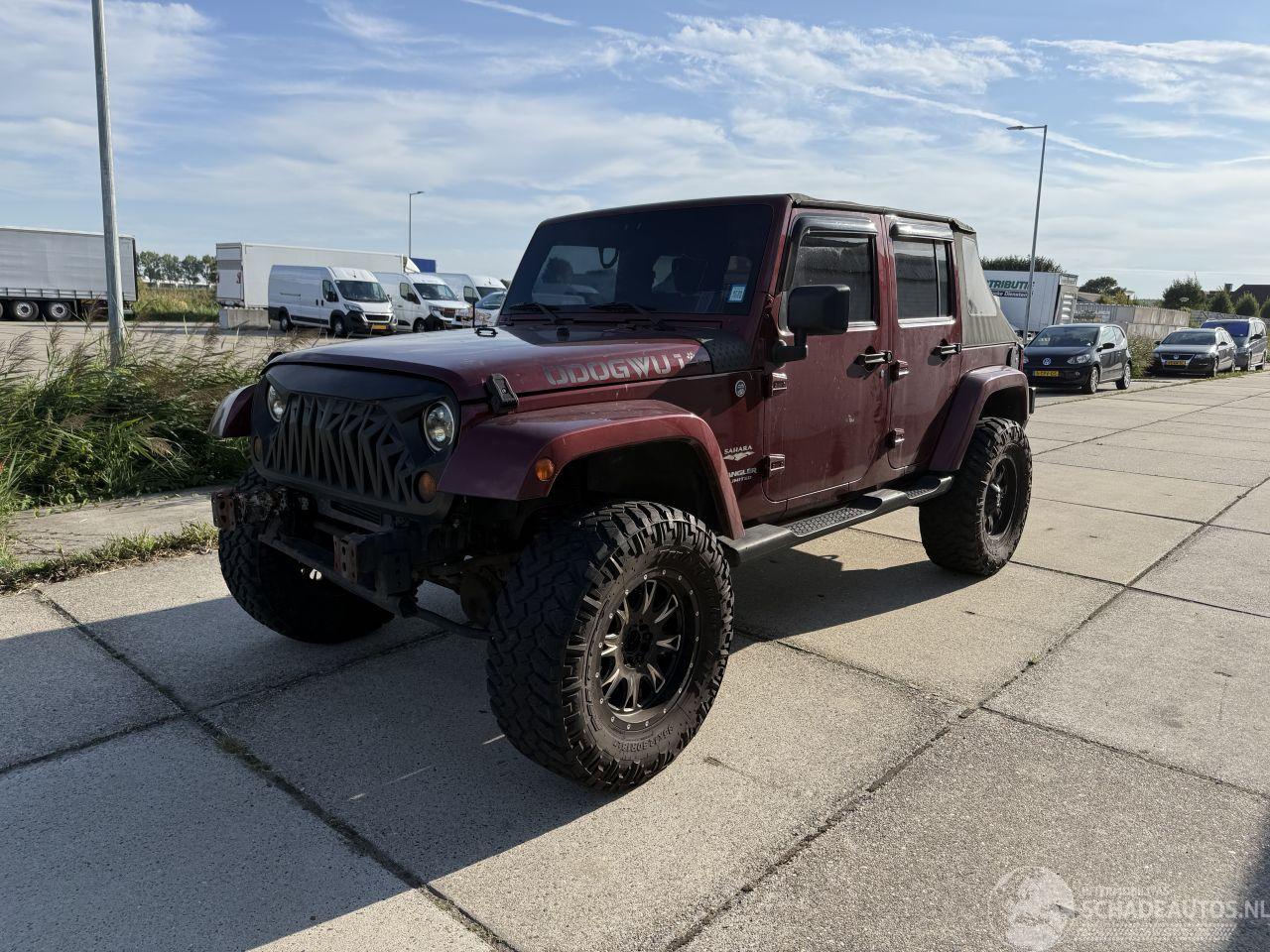 Jeep Wrangler Unlimited Sahara 3.8 Verhoogd