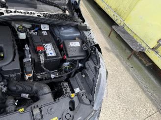 Opel Corsa 1.2 GS Stoel en Stuurverwarming picture 19