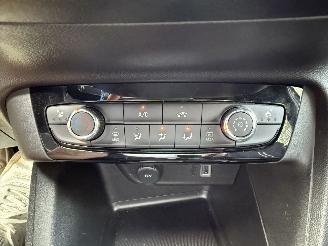 Opel Corsa 1.2 GS Stoel en Stuurverwarming picture 15