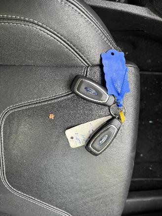 Ford Fiesta 1.0 Titanium Automaat picture 14