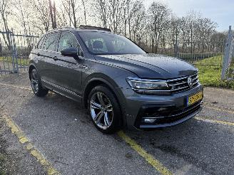 krockskadad bil auto Volkswagen Tiguan 1.4 TSI ACT Highline R 2018/5
