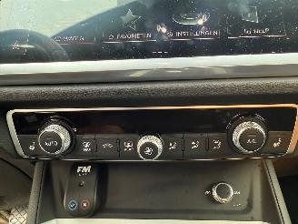 Audi Q3 45 TFSI e Advanced Edition picture 12