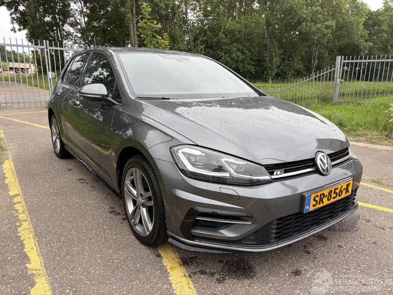 Volkswagen Golf 1.0 TSI Highline R Business