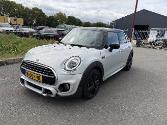 skadebil auto Mini Cooper 1.5 JCW N.A.P Panorama 2020/4