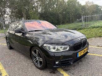 BMW 1-serie 120i High Executive M picture 7