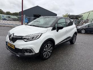 krockskadad bil auto Renault Captur 1.2 TCe Initiale Paris 2018/8