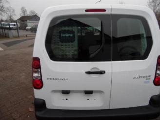 Peugeot Partner Partner (GC/GF/GG/GJ/GK), Van, 2008 / 2018 1.6 HDI 90 picture 15