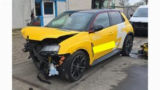 rozbiórka samochody osobowe Renault 4 5 E-Tech electric, Hatchback 5-drs, 2024 52 kWh 2024/11