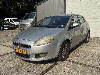 Unfallwagen Fiat Bravo 1.4 Edizione Airco Rijdbare schade! 2007/1