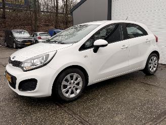 Kia Rio 1.2 CVVT Comfortline Airco NAP! picture 3