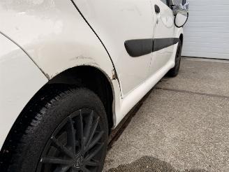 Toyota Aygo 1.0 VVT-i Now NationaleAutoPas Origineel NL Airco! picture 15