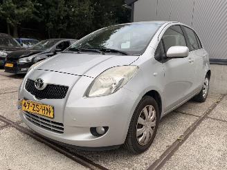 krockskadad bil auto Toyota Yaris 1.3 semi-automaat, rijdbare schade 2008/6