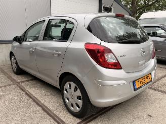 Opel Corsa 1.2-16V Enjoy, automaat picture 10