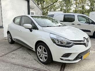 Renault Clio 0.9 TCe Zen PDC NAVI DAB+ RIJDBAAR! picture 4