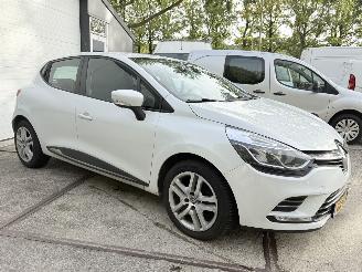 Renault Clio 0.9 TCe Zen PDC NAVI DAB+ RIJDBAAR! picture 5