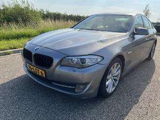 Unfallwagen BMW 5-serie 523i Executive Schuifdak 2010/6