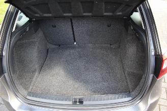 Seat Ibiza ST Fr 2015 185000 km weinig schade picture 13