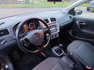Volkswagen Polo 1.4 tdi luxe uitvoering weinig schade picture 13