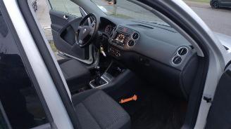 Volkswagen Tiguan 1.4TSI Comfort en Design 4 Motion lichte schade picture 18