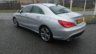 Mercedes Cla-klasse ClA 180 Ediotion AMG 85458 kilometer!! weinig schade!nieuwstaat auto! picture 5