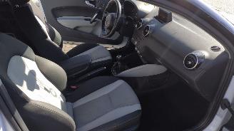 Audi A1 1.2 s edition rijdbare schade picture 16