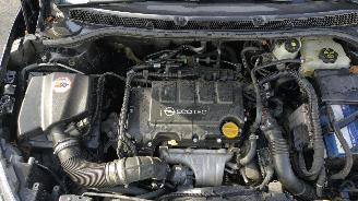 Opel Astra 1.4 Turbo Sport Cosmo Leuke auto motor loopt auto rijdt! picture 17