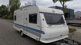 dañado caravana Hobby Premium 495 Exclusive Mooie indeling geen schade van particulier met voortent 1998/1