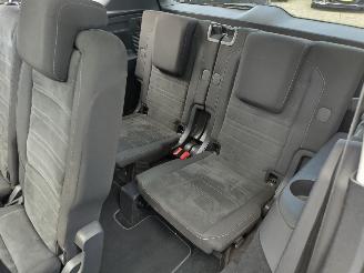 Volkswagen Touran 1.6TDI Autom Higline 7p Pano Trekh Clima Cruise Supermooie auto! picture 27