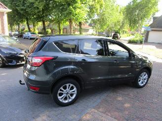 Ford Kuga Ford Kuga, 1.5 EcoBoost lekke koppakking 2017 picture 2